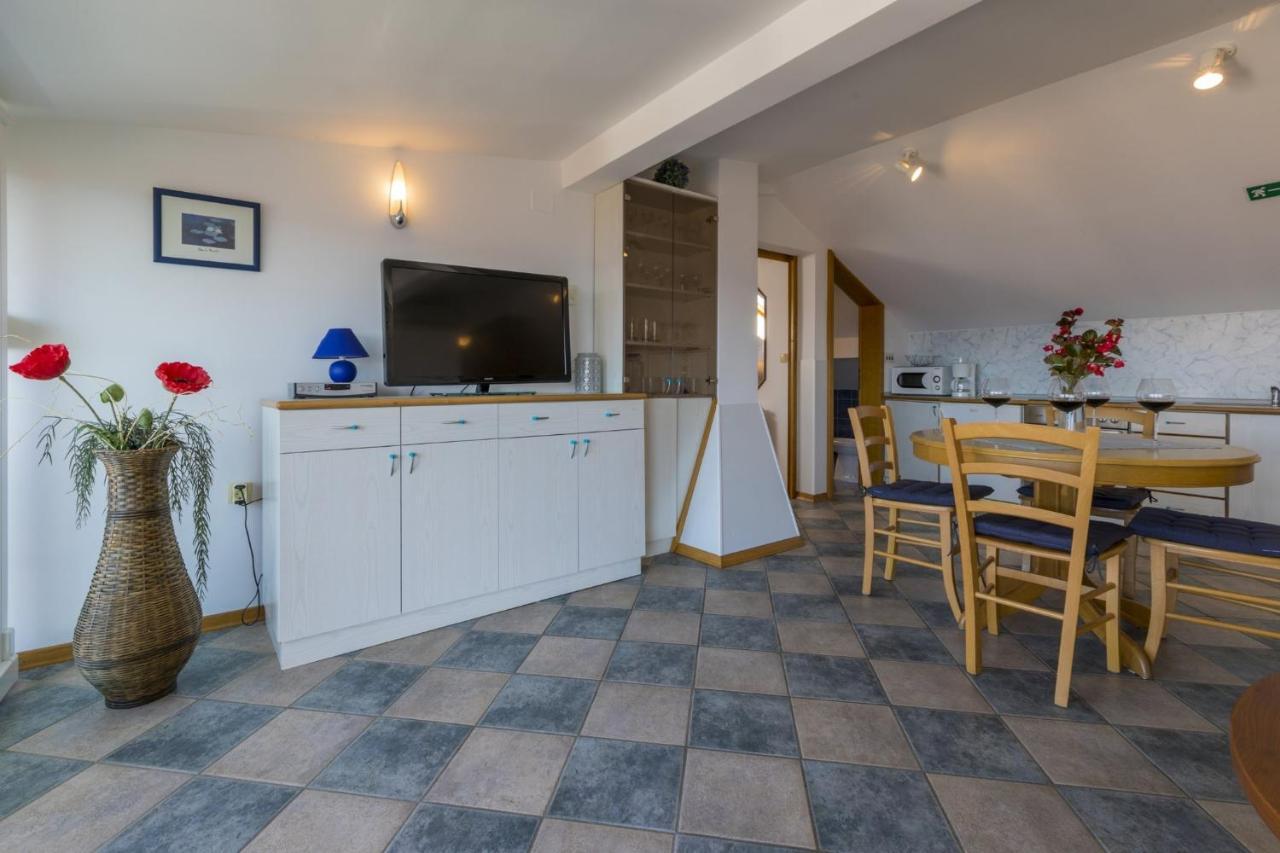 Blue Pearl Apartments Crikvenica Exterior photo