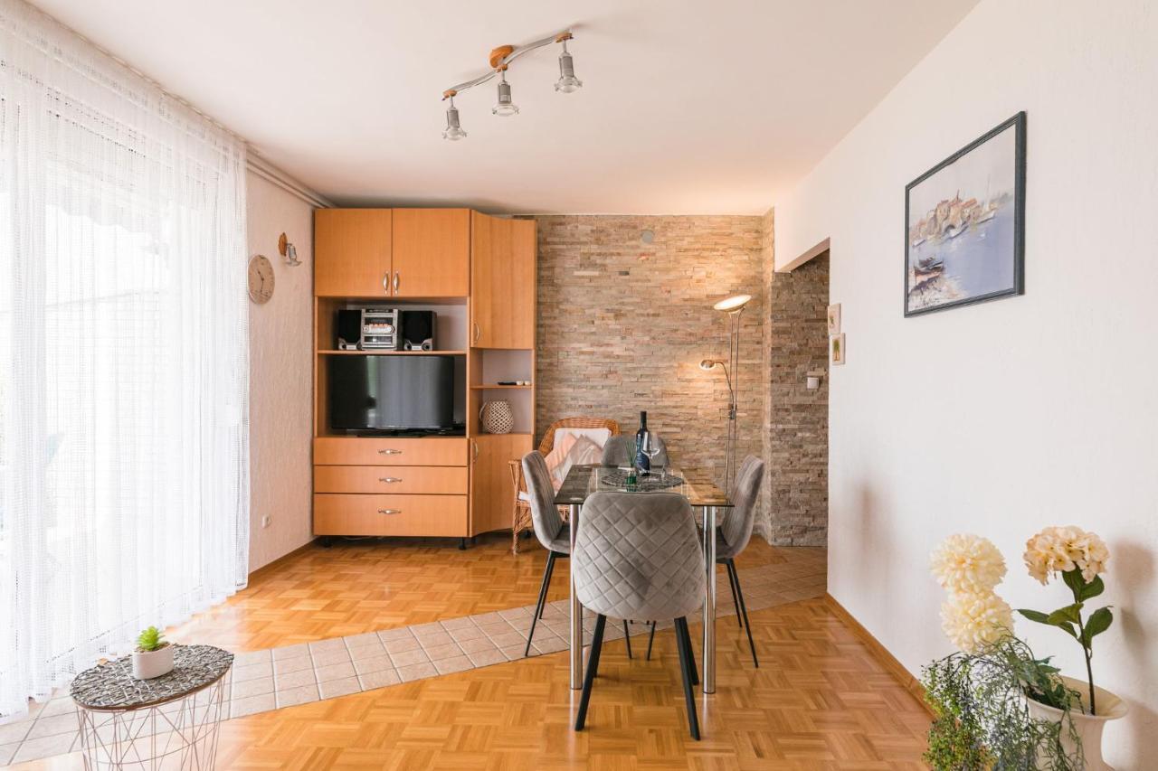 Blue Pearl Apartments Crikvenica Exterior photo