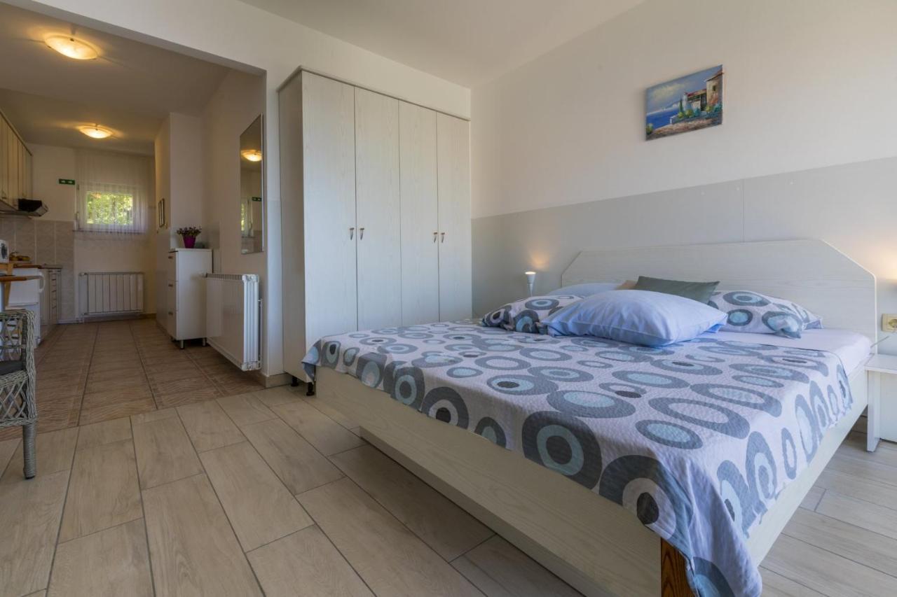 Blue Pearl Apartments Crikvenica Exterior photo